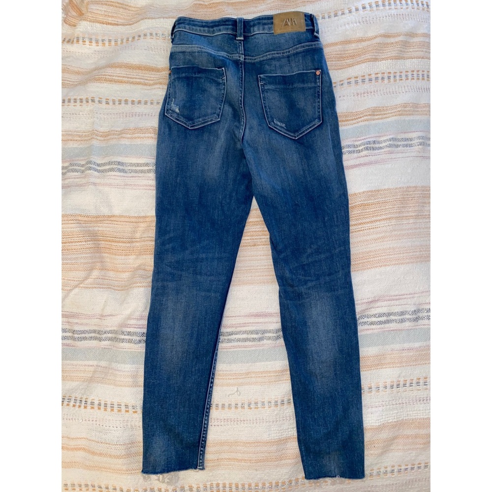 Jeans - Picture 3 of 4